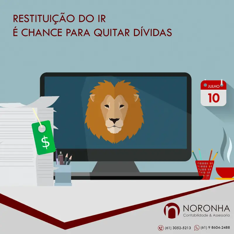 Contribuinte conferindo contas e extrato para usar a restituição para quitar dívidas